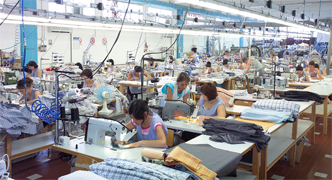 Cutting process according to your Brand and international market requirements, Italian shirts manufacturing, made in Italy men and women shirts manufacturer facilities for design, styling of classic and formal mens shirts cutting, assembly and finishing of summer fashion women shirts, Italian shirs manufacturer of classic and trend slim fit fashion women and mens shirts producers for customer brands and distributors of the made in Italy fashion shirts. Texil3 designs and produces high end mens and women shirts for customer formal and casual collections using the finest cotton, with classical collars, complimentary brass collar stiffeners and single or double cuffs. We produces classic men shirts for Ugo Boss and Paul Shark brands maintaining high quality production process and perfect Made in Italy style